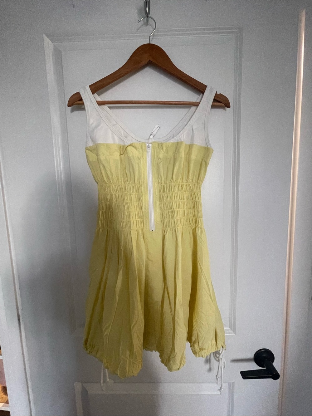 Sleeveless Yellow and White Mini Dress with Front Zip